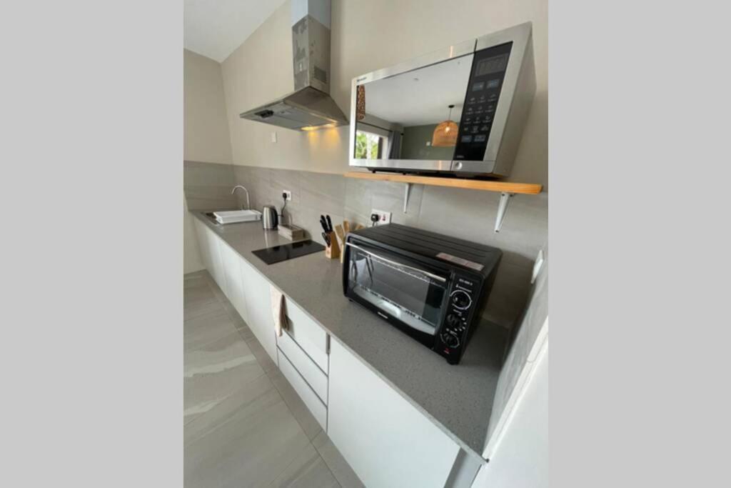 Bois Mapou Self Catering Apartments Unit 204 Rivière Noire エクステリア 写真