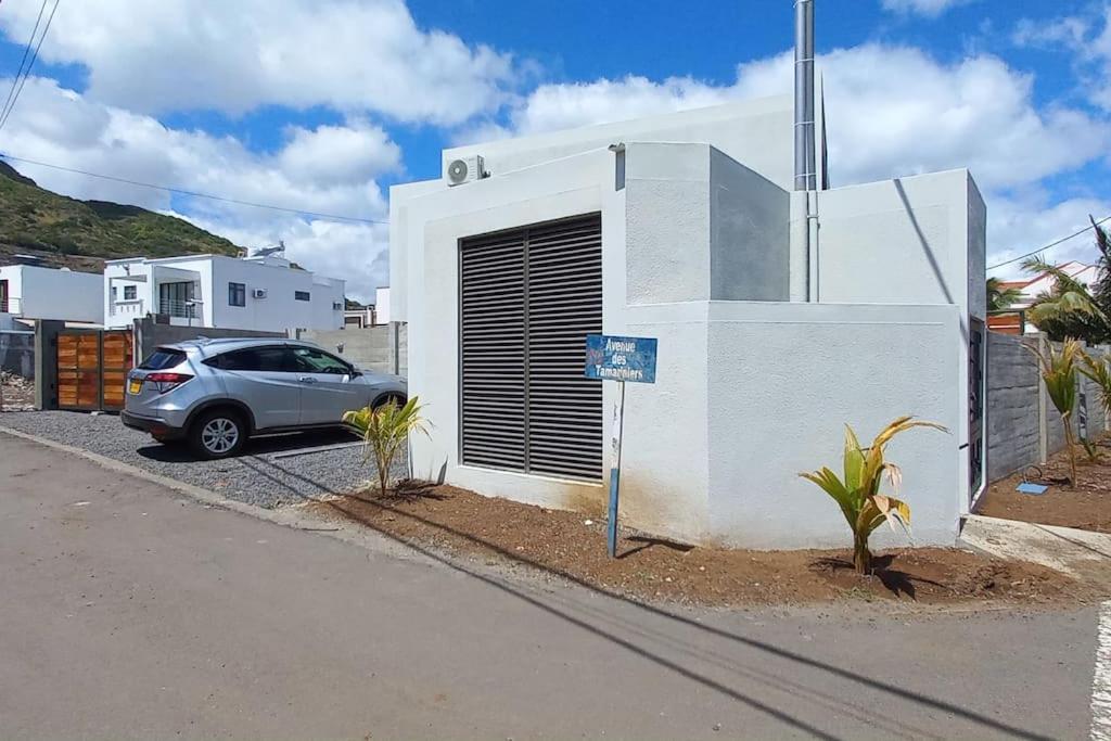 Bois Mapou Self Catering Apartments Unit 204 Rivière Noire エクステリア 写真